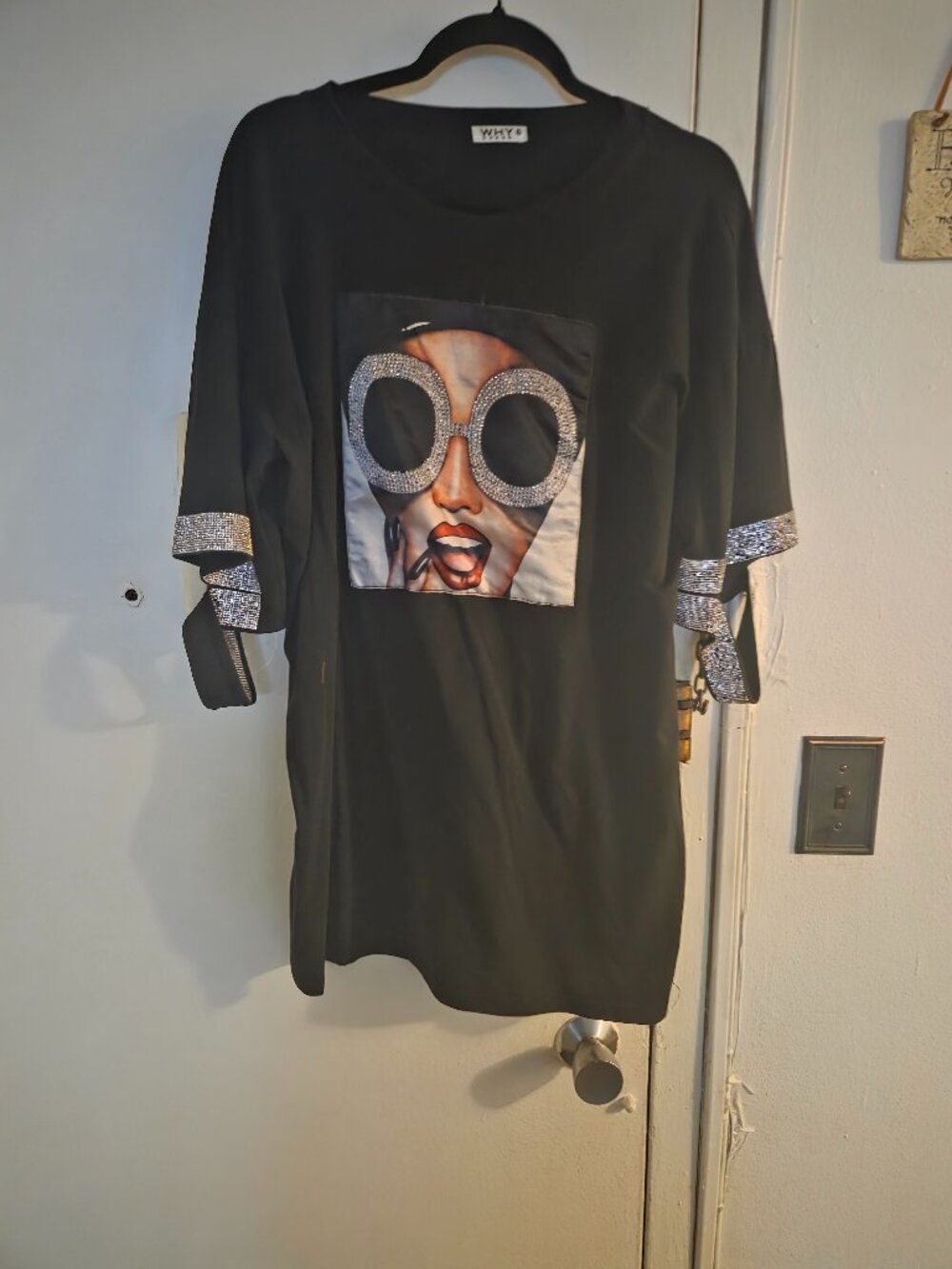 RHINESTONE TEE SHIRT